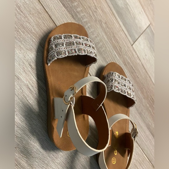 Chulis sandals toddler size 10🩴🩴 - Picture 4 of 5